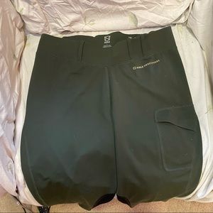 Noble Outfitters Riding Breeches sz L with cargo pocket